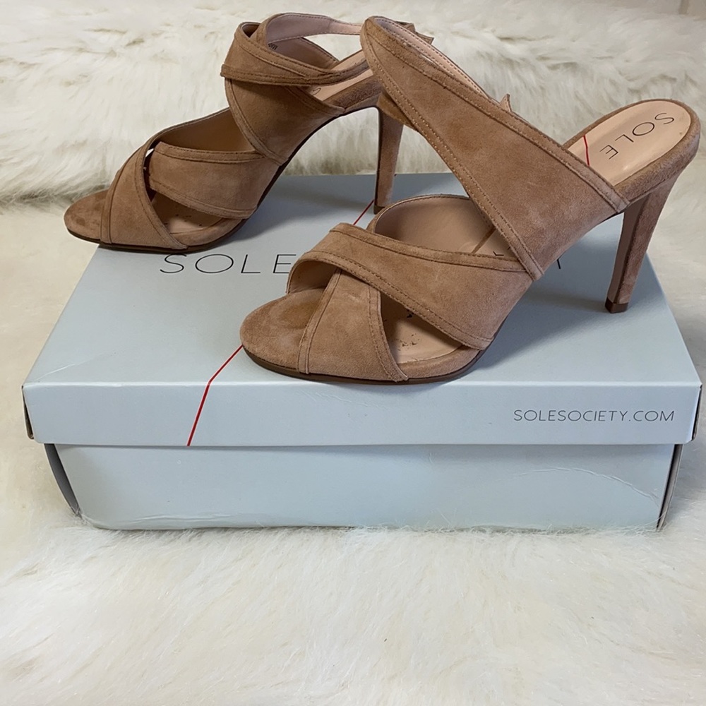 Sole Society tan cream suede ankle heels